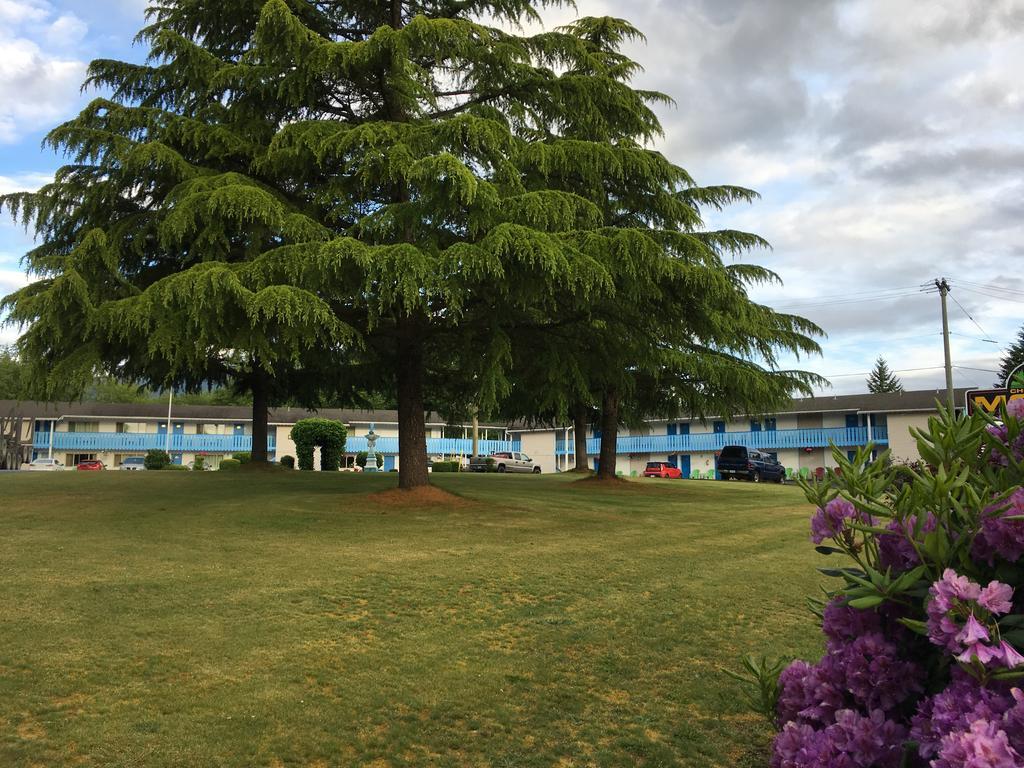 Fuller Lake Chemainus Motel Esterno foto
