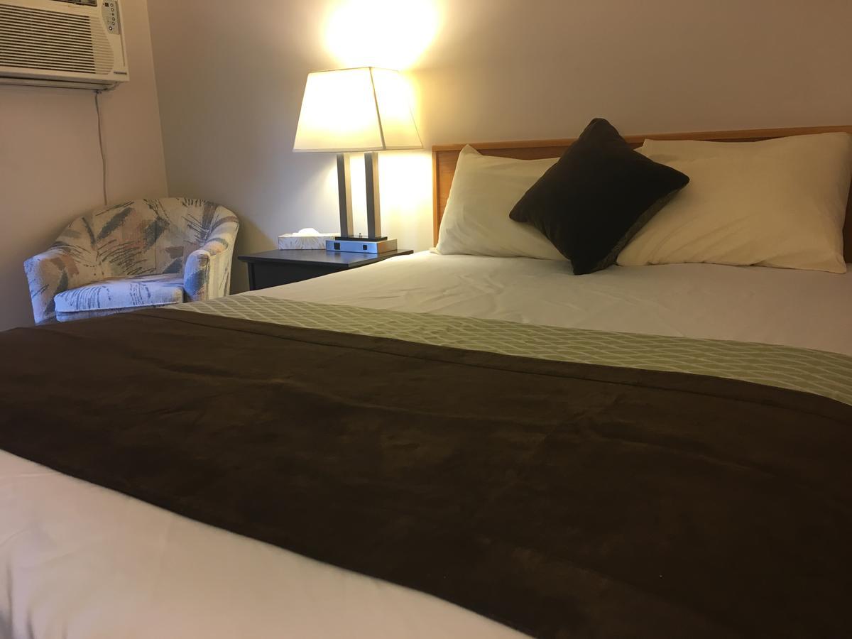 Fuller Lake Chemainus Motel Esterno foto