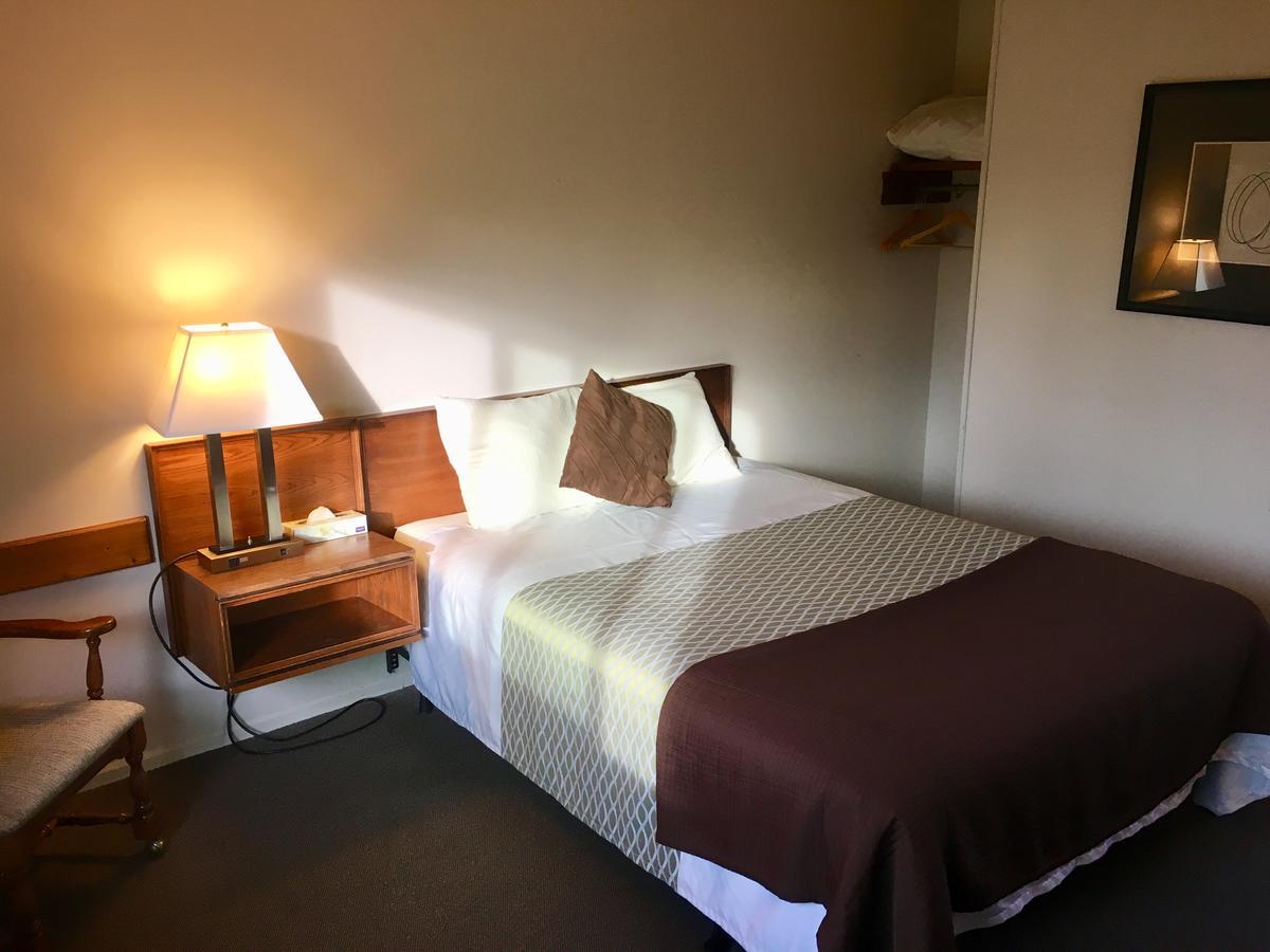 Fuller Lake Chemainus Motel Esterno foto