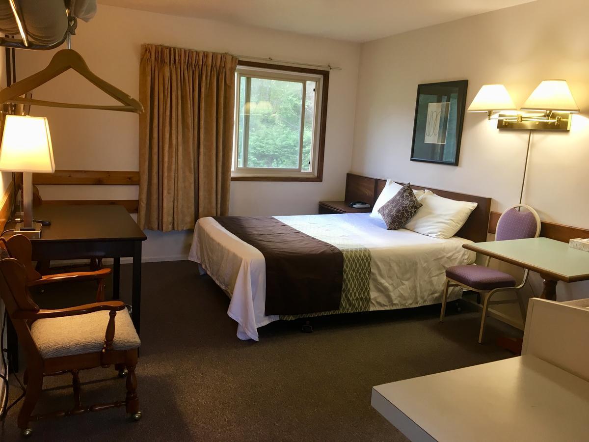 Fuller Lake Chemainus Motel Esterno foto
