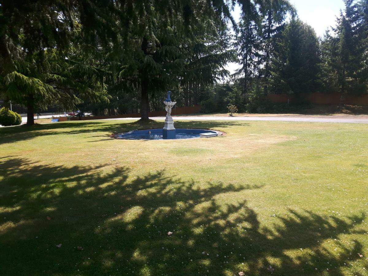 Fuller Lake Chemainus Motel Esterno foto
