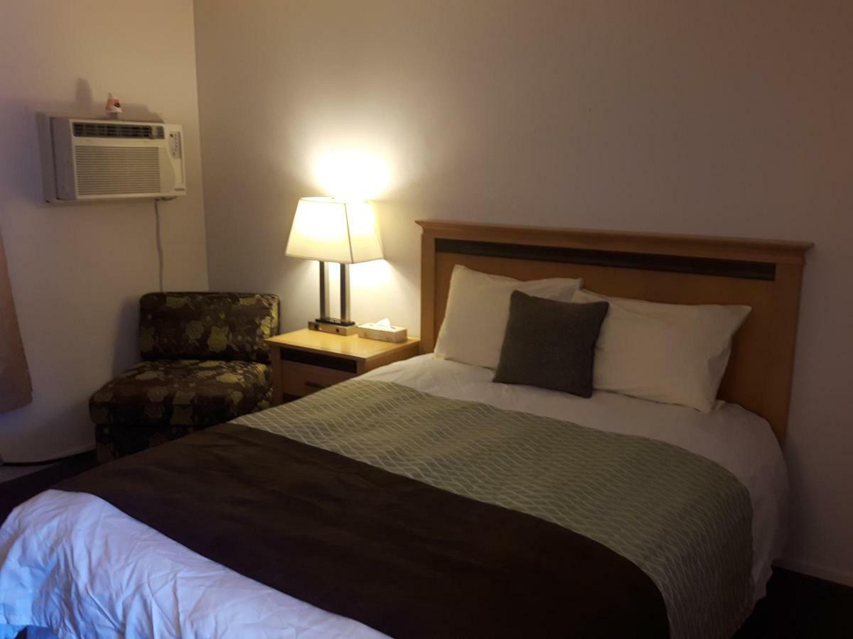 Fuller Lake Chemainus Motel Esterno foto