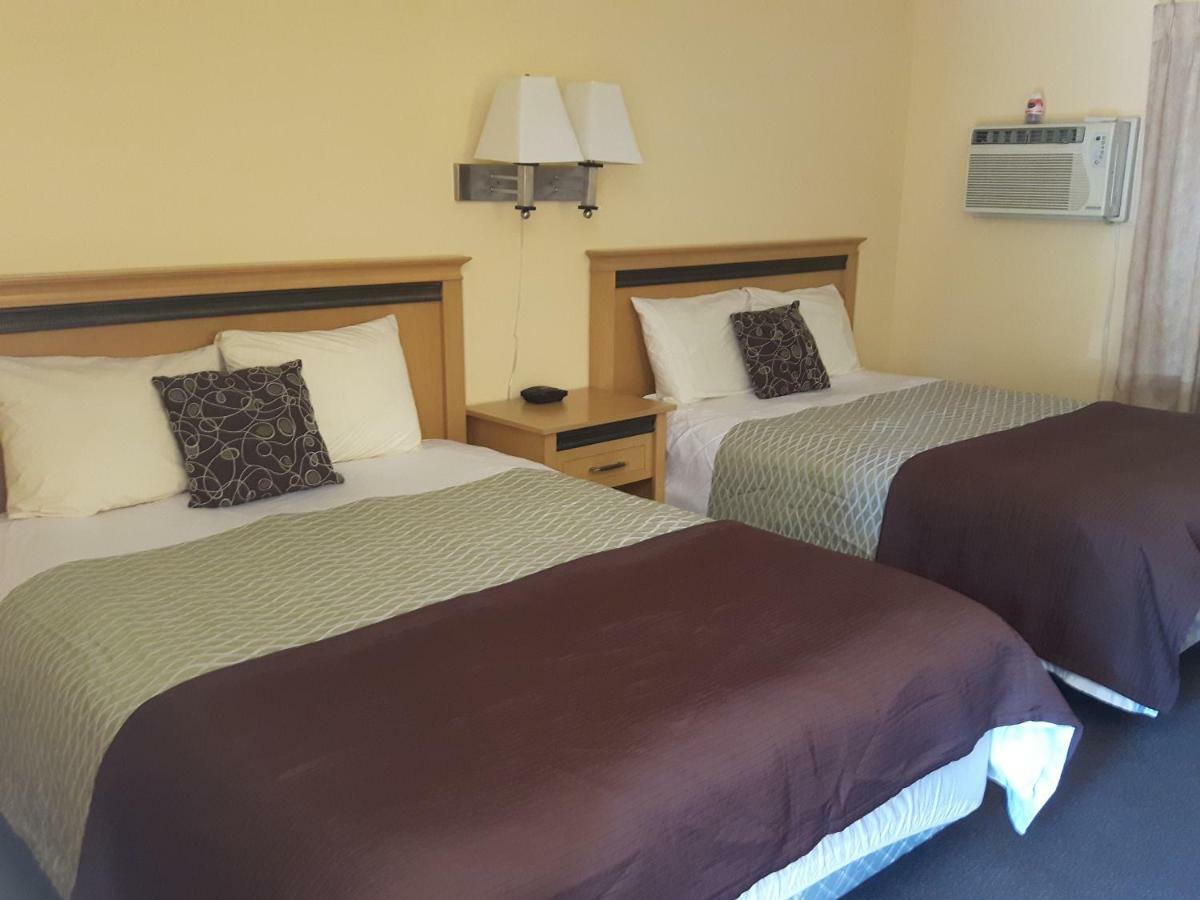 Fuller Lake Chemainus Motel Esterno foto